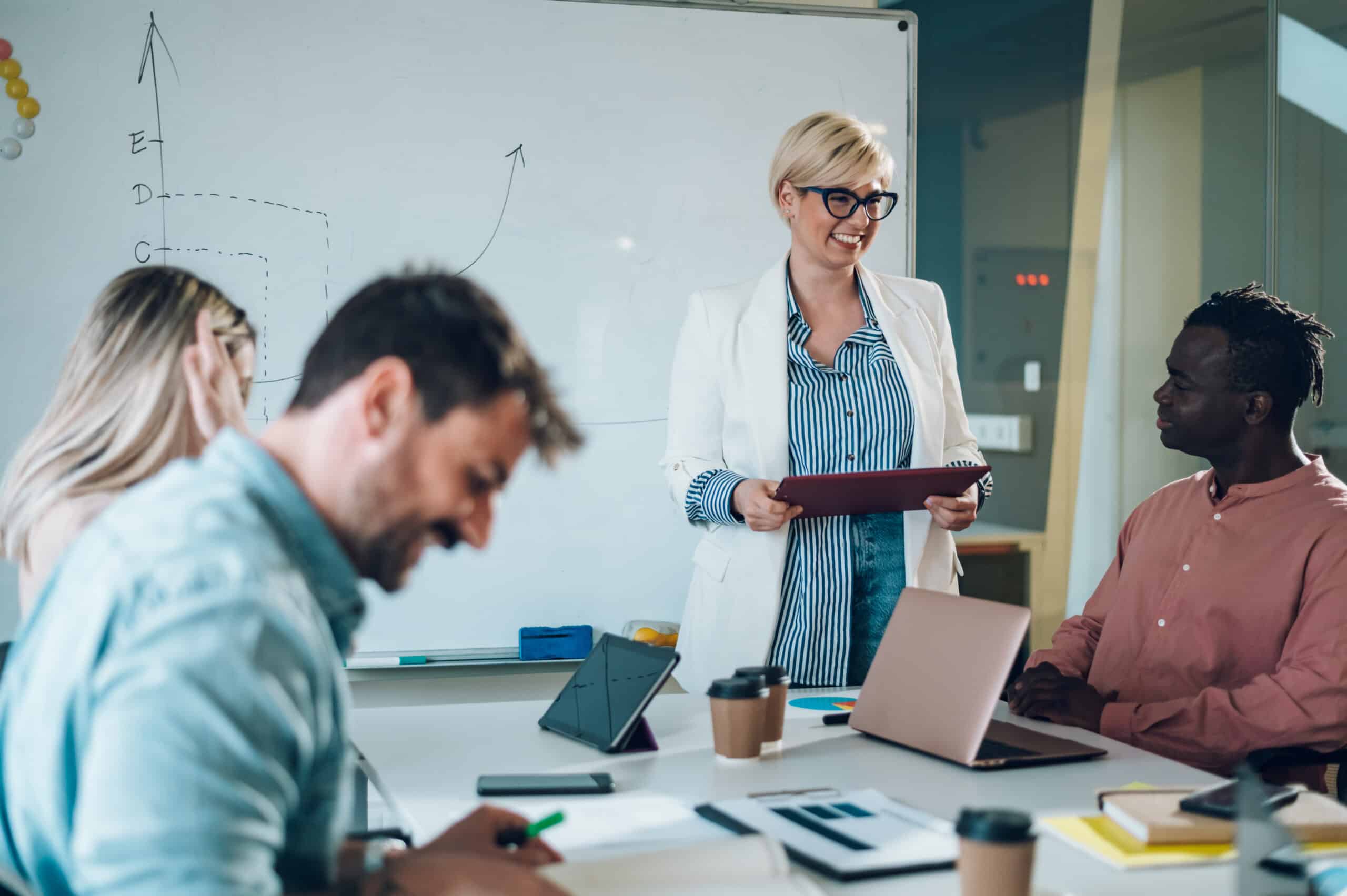 équipe qui définit une stratégie digitale